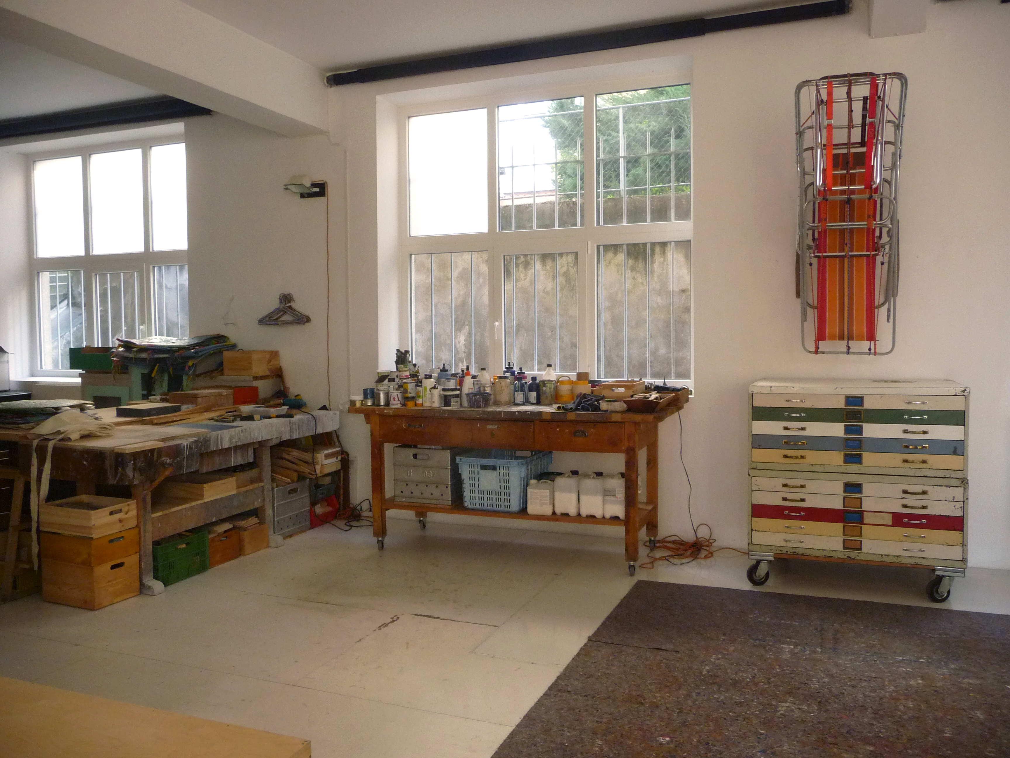 the artist's studio with >heliotrope_6<